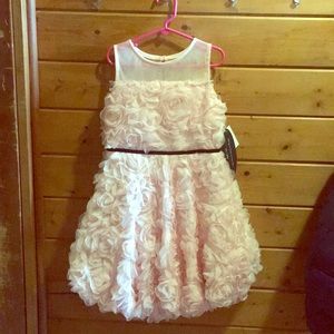 Special occasions dresses. Size 6x